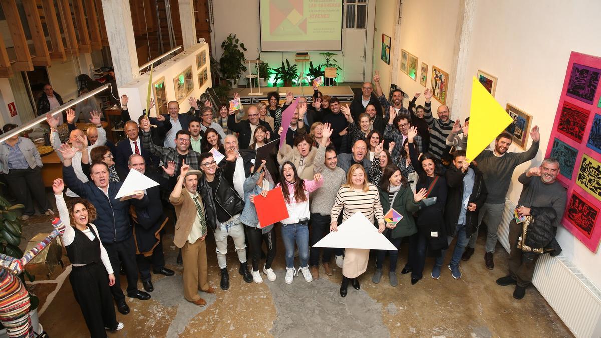 Foto de grupo de todas las empresas y entidades reconocidas por la Fundación Ilundain.