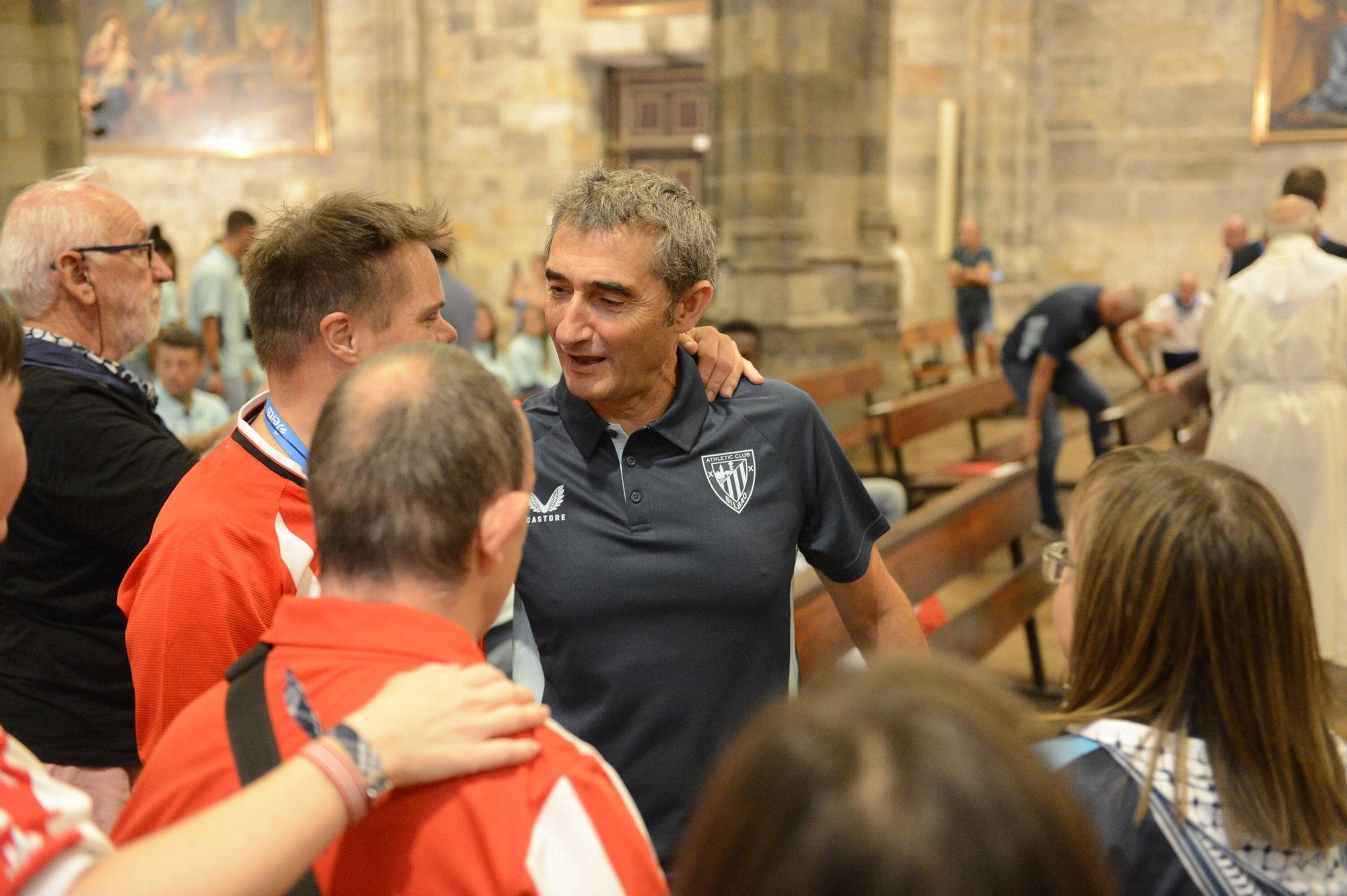En imágenes: así ha sido la visita del Athletic a la Amatxu de Begoña