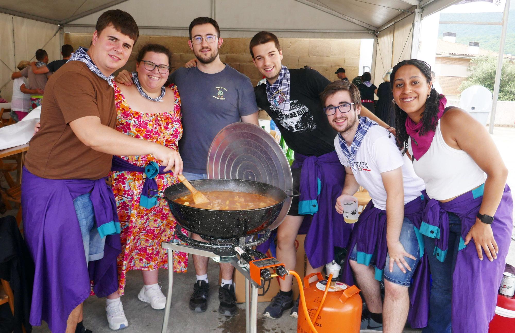 El calderete pone la salsa en Irurtzun