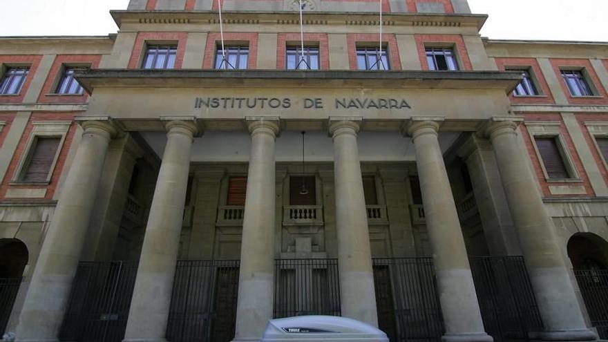 El IES Plaza de la Cruz, finalista de los premios Efigy de Naturgy