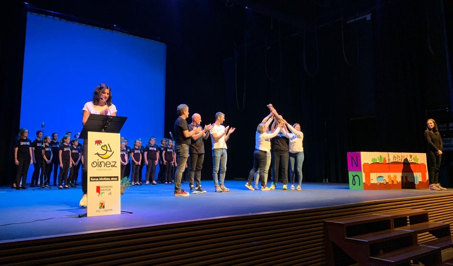 La Ikastola Erentzun de Viana y la Ikastola San Fermín de Pamplona han recibido el testigo del Nafarroa Oinez.