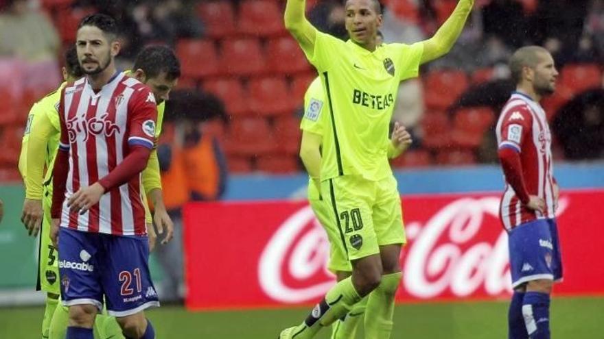 El Levante se engancha a la permanencia a costa de un nefasto Sporting