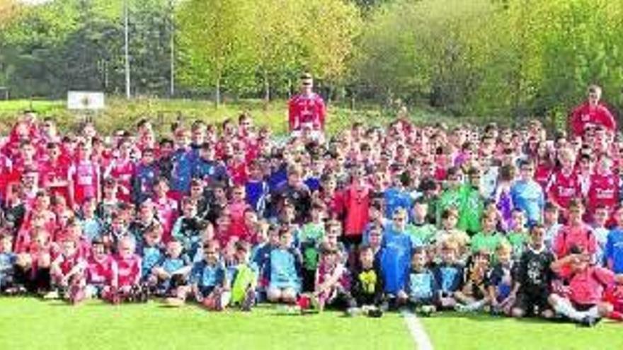 La Sociedad Deportiva Alsasua muestra su cantera con 14 equipos y 300 jugadores