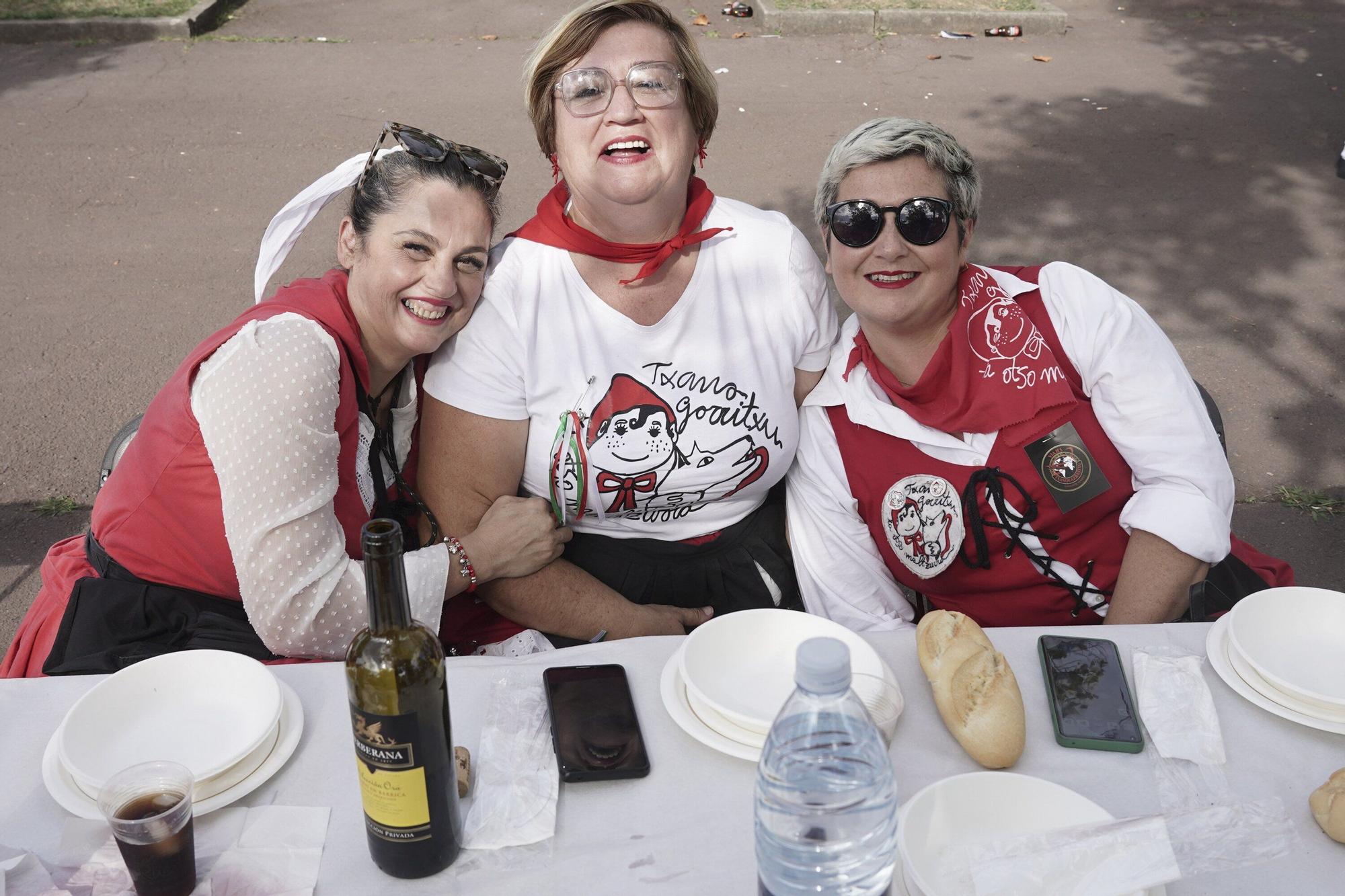 Más de 3.600 personas en la comida de cuadrillas de Basauri: “Es es indescriptible, se nos está yendo de las manos”