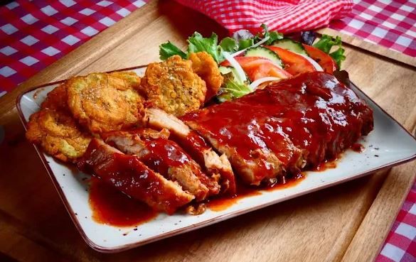 En imágenes: Fusión de cocina caribeña y americana con alma casera en Max Ocio