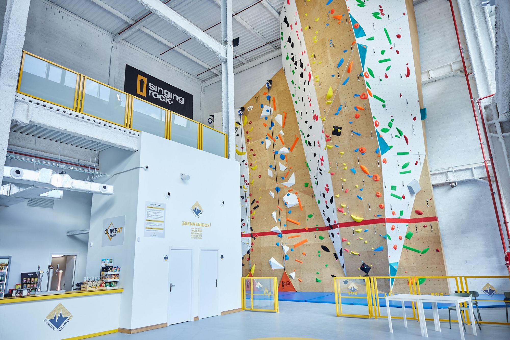 En imágenes: el centro de escalada Climbat Barakaldo de Megapark renueva su certificación de calidad ISO 9001: 2015.