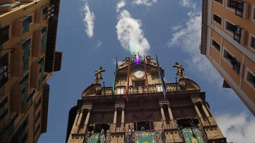 Rechazo unánime de todas las instituciones navarras a la pancarta en apoyo a &quot;El Prenda&quot;