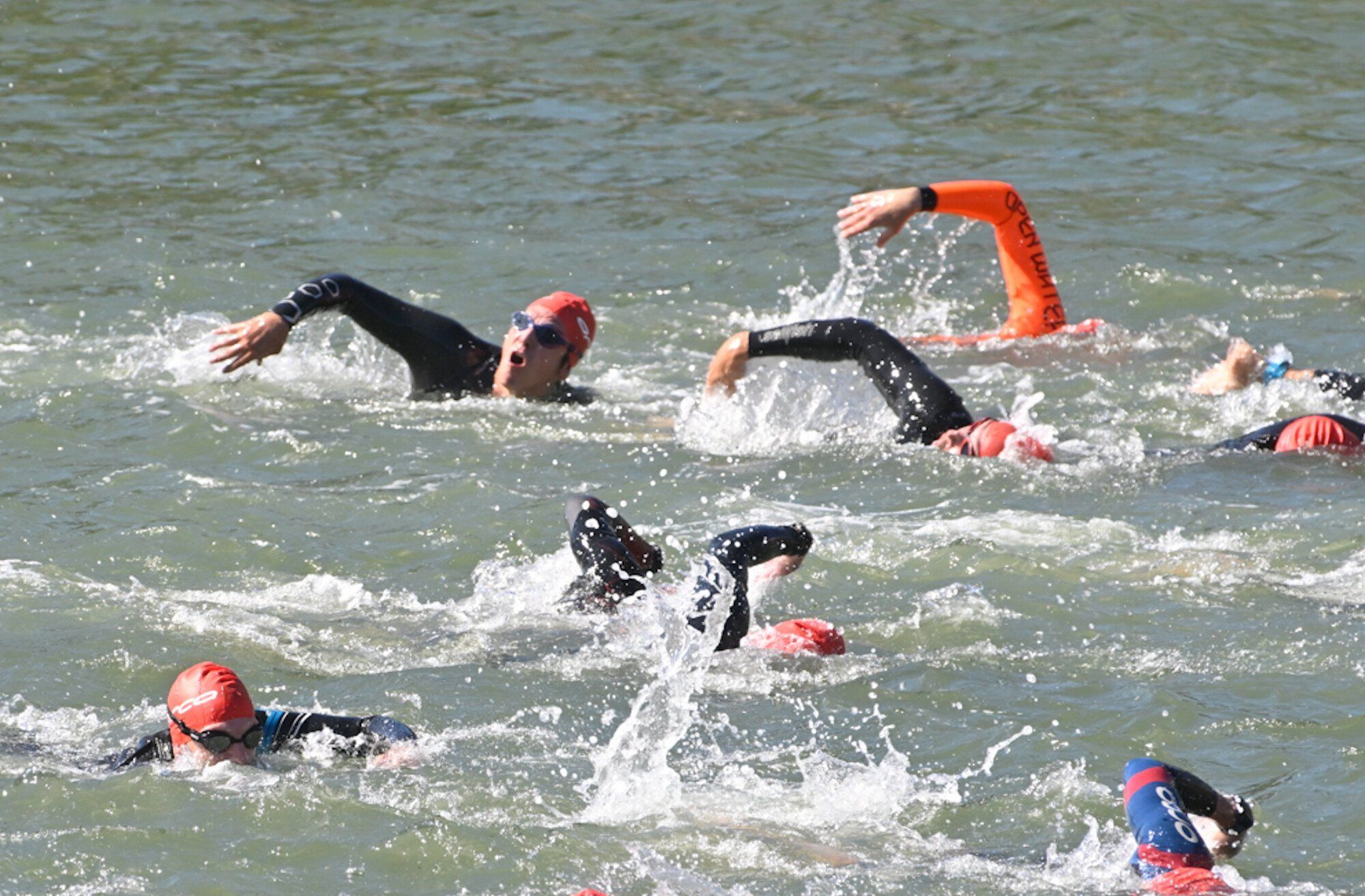 El Bilbao Triathlon, en imágenes