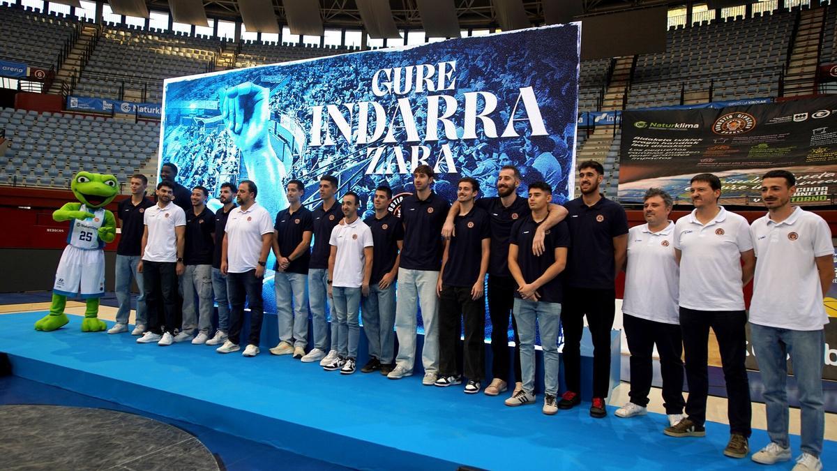 La plantilla del Inveready Gipuzkoa Basket, en Illunbe.