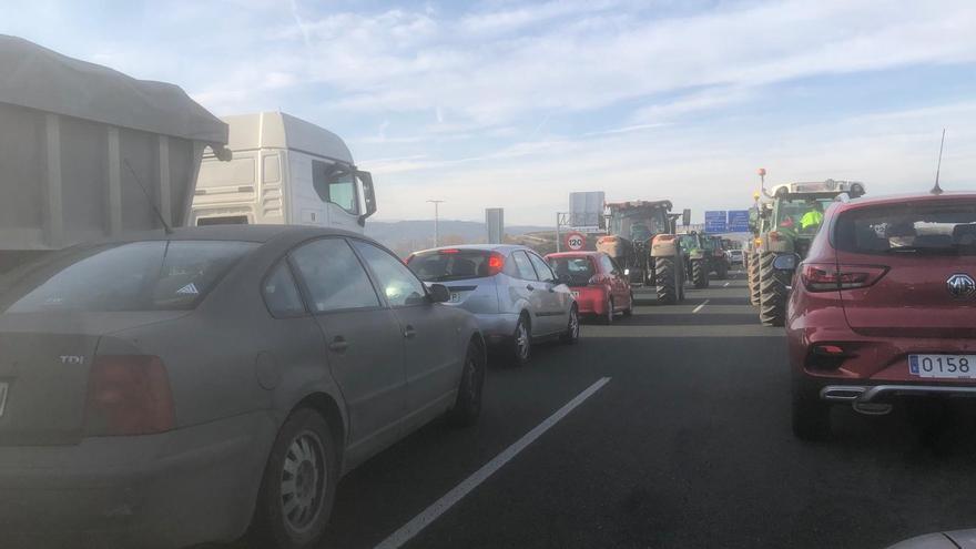 Las protestas meten la primera y atascan Tierra Estella