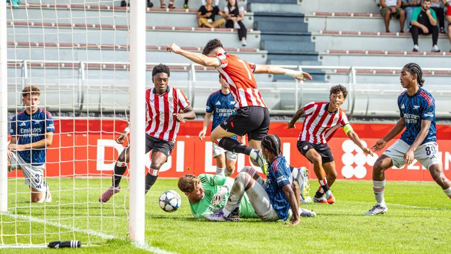 El Athletic brilla en su estreno ante el Arsenal en la Youth League