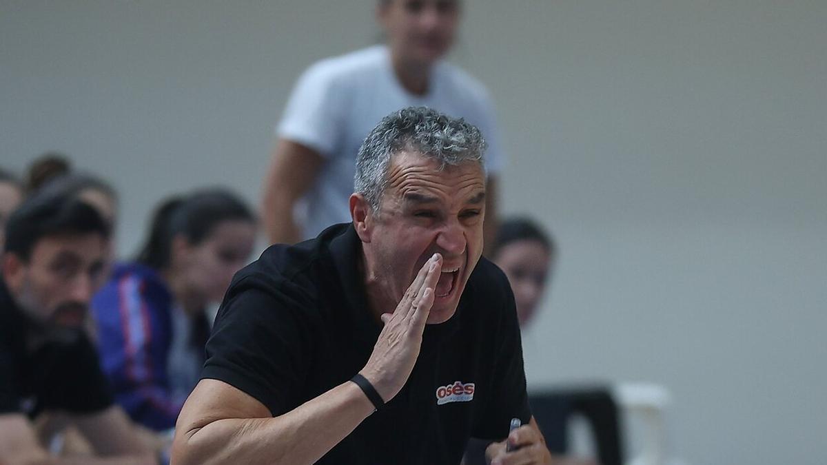 Fotos del partido entre Osés Construcción Ardoi y Azulmarino Mallorca Palma Fotos del partido entre Osés Construcción Ardoi y Azulmarino Mallorca Palma