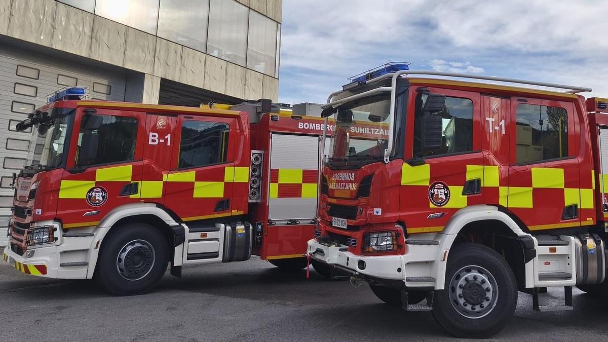 Bilboko Suhiltzaileen bi ibilgailu berriak