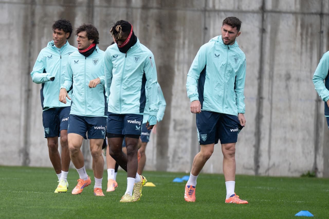 En imágenes: Valverde recupera efectivos en ataque