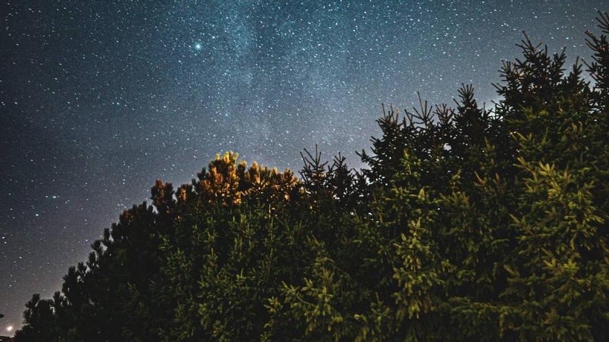 Planes | Aprende sobre astroturismo y ciencia bajo el cielo de estrellas de Lerín