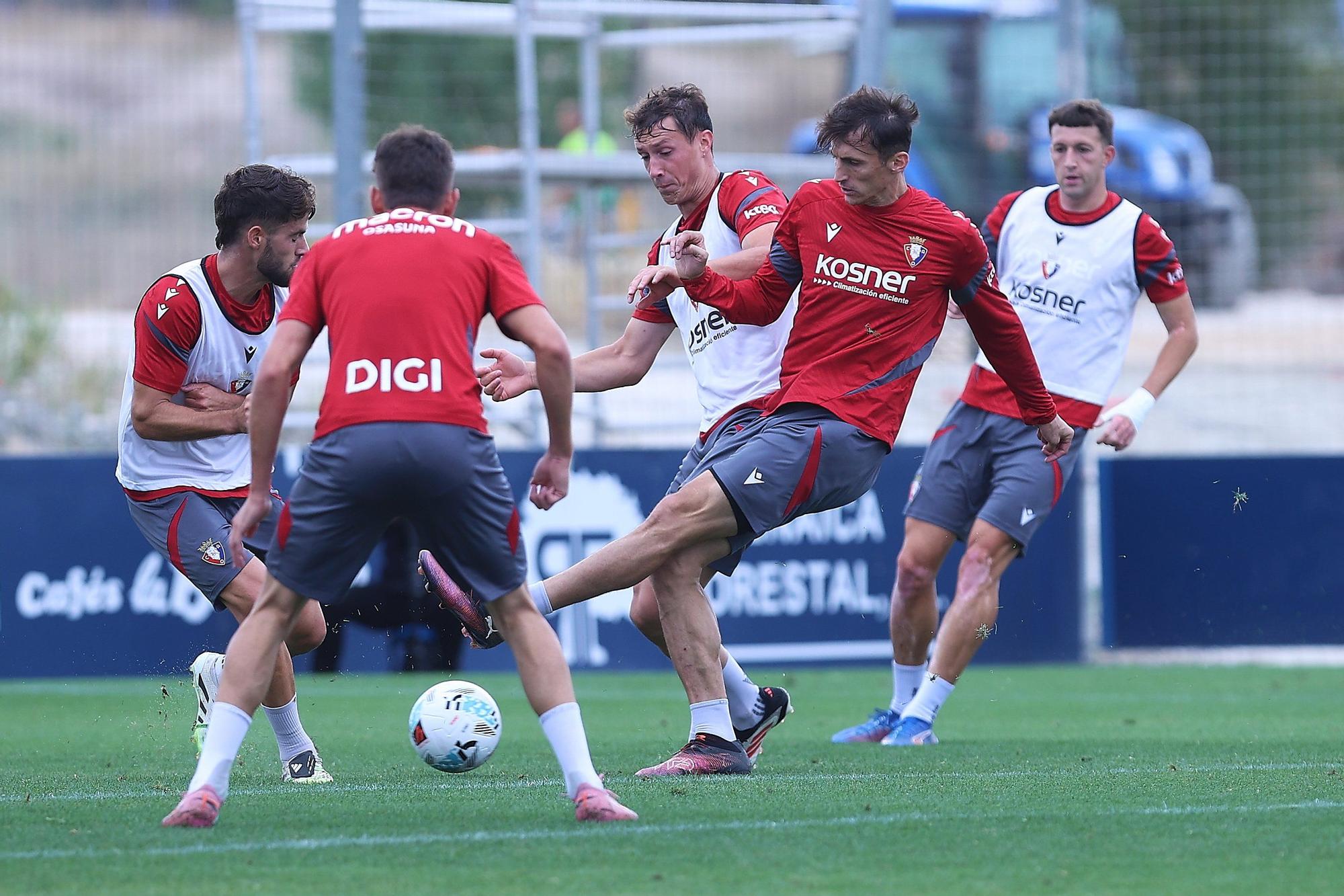 Fotos del entrenamiento de Osasuna (miércoles 10 de septiembre de 2025)
