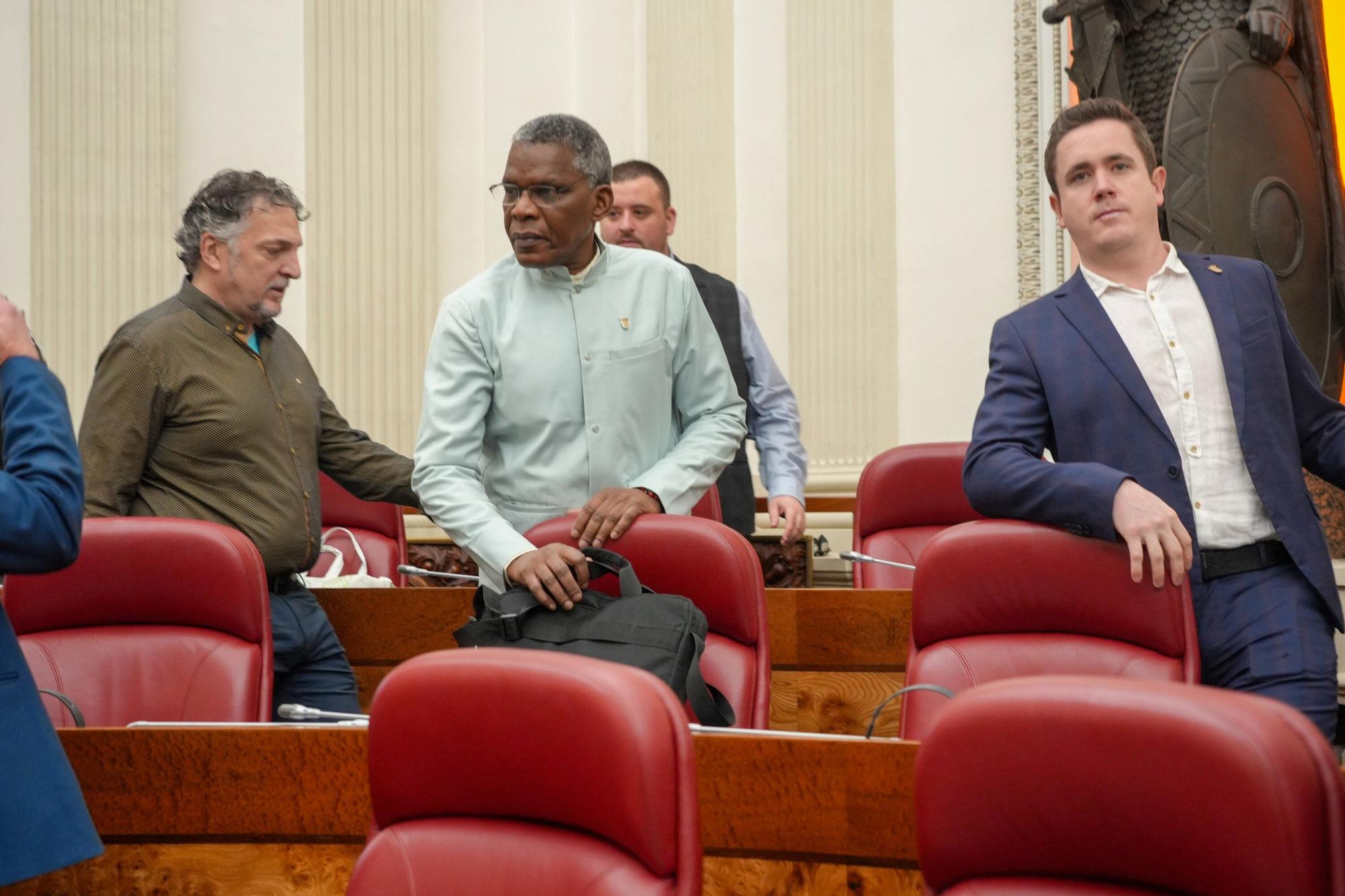 En imágenes: Pleno Tradicional de noviembre de Juntas Generales