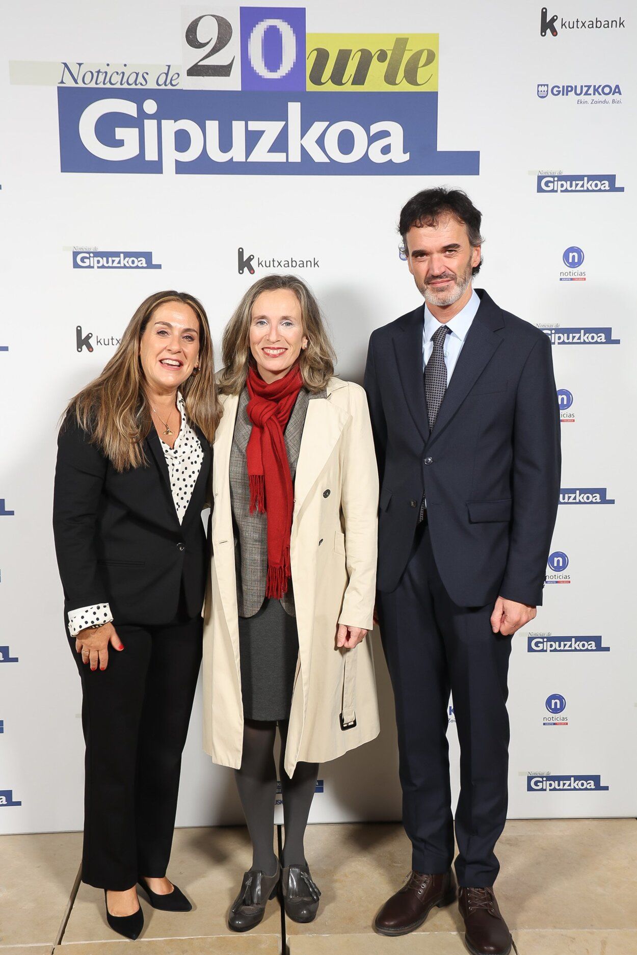 Isabel de Lope , Izaskun Goñi (Puerto de Pasaia) con Xabier del Valle