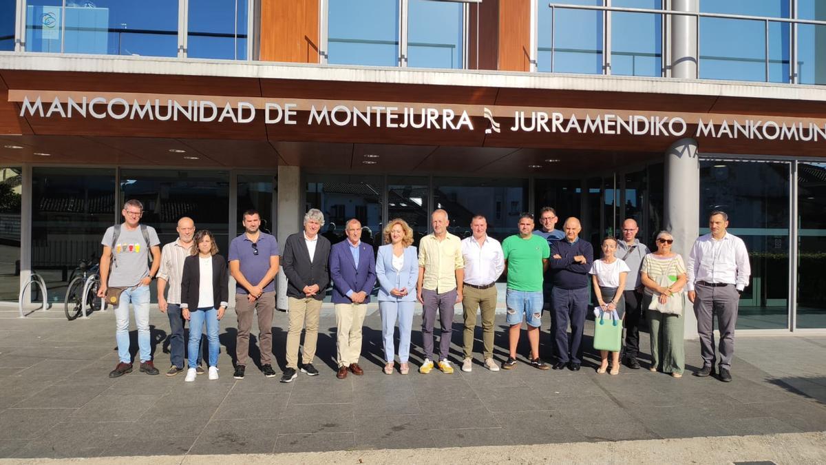 Participantes este viernes en la rueda de prensa que ha tenido lugar en la sede de la Mancomunidad de Montejurra en Estella-Lizarra.