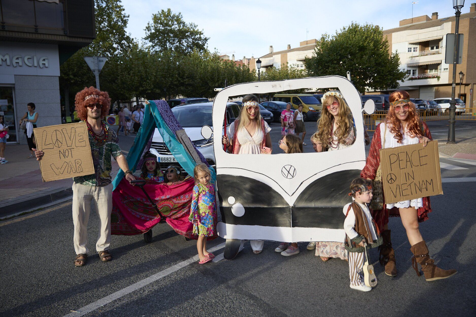Fotos del día de disfraces en fiestas de Huarte