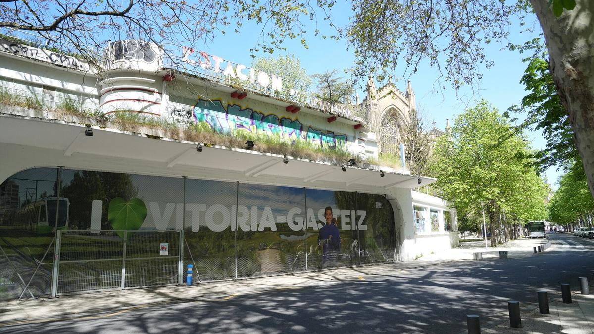 Edificio Goya, frente al parque de La Florida.