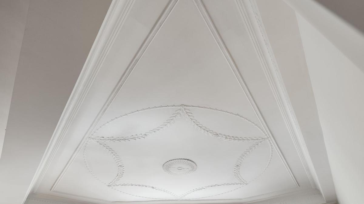 Magnífica propiedad en venta ubicada en un edificio señorial, situada en una de las zonas más elegantes del céntrico barrio de Gros