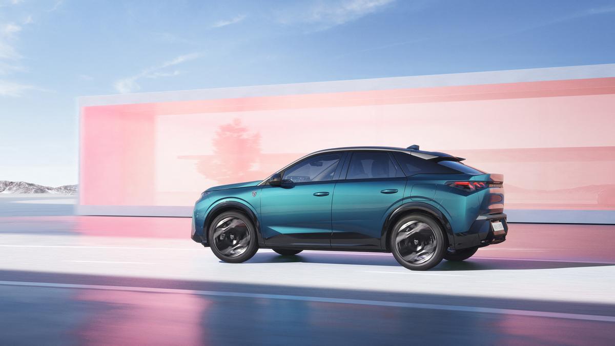 PEUGEOT 3008