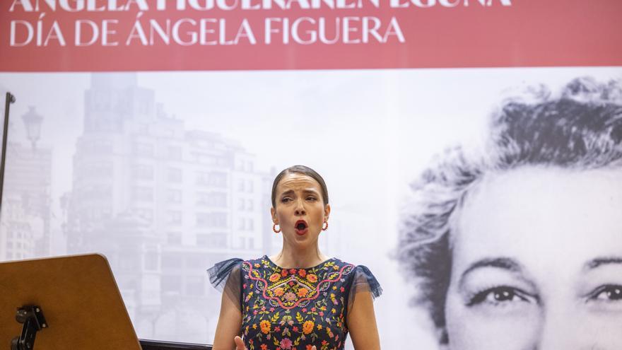 Ángela Figuerar poetari omenaldia egingo zaio Bidebarrietan