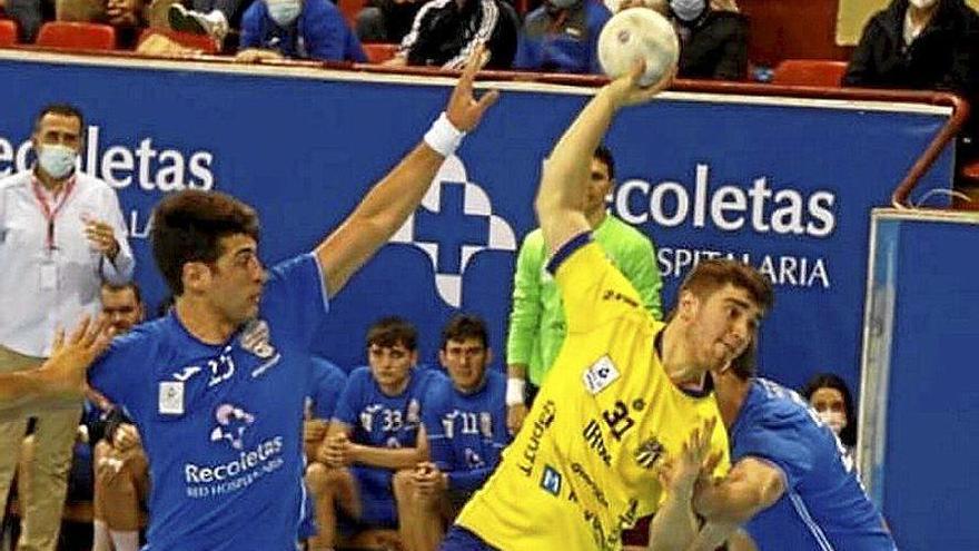 El Bidasoa resuelve al final y gana en Valladolid (27-30)