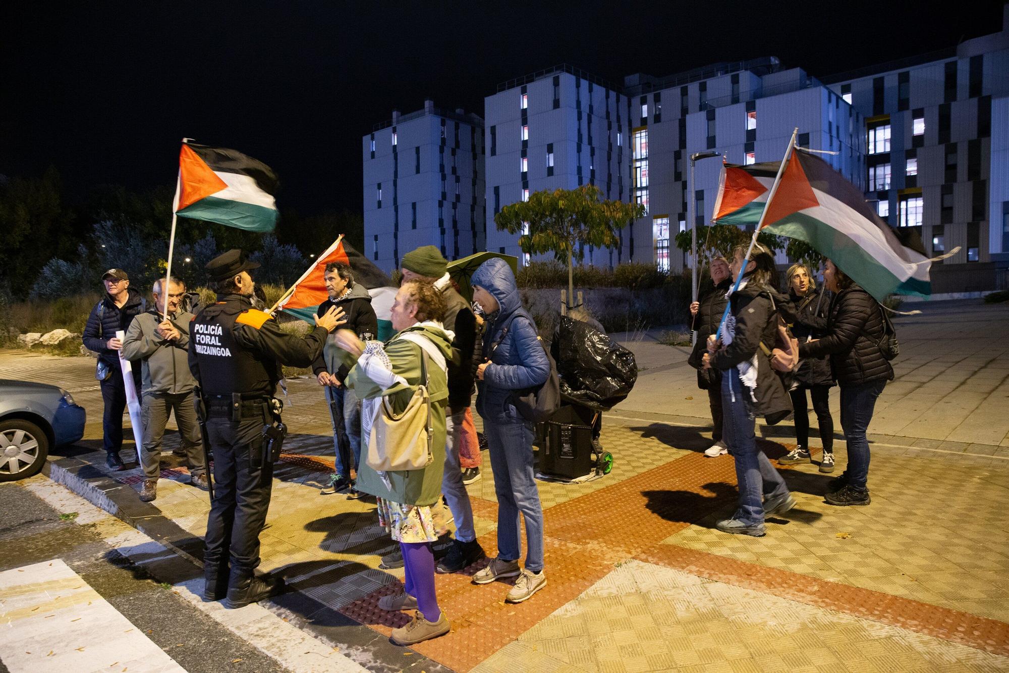 Protesta de BDZ Nafarroa por la participación de Israel en el Campeonato del Mundo de Trampolín
