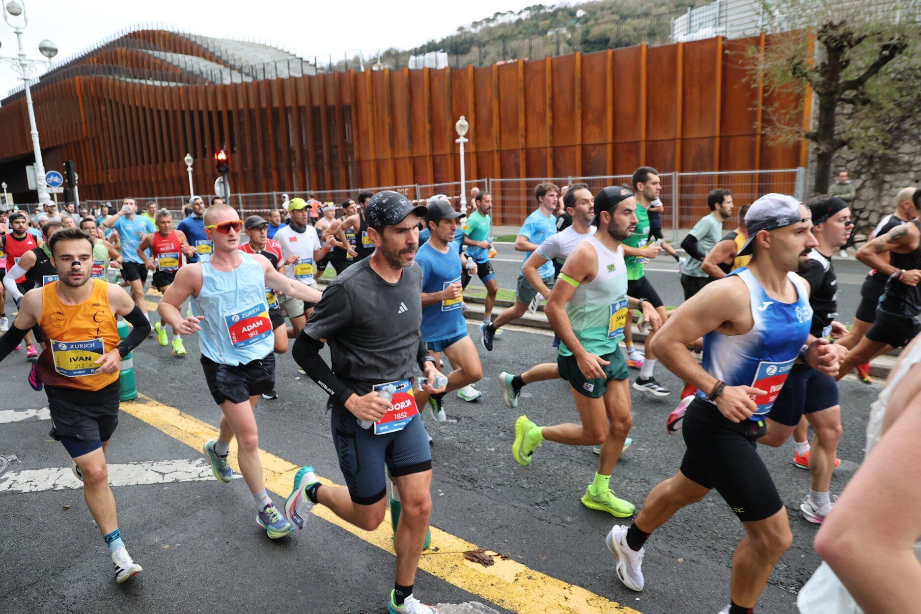 La 46 edición de la Maratón de San Sebastián, en imágenes