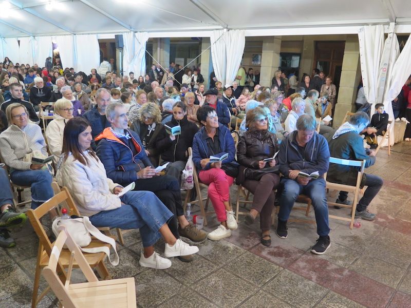 El Día de las Cuadrillas de fiestas de Urretxu, en imágenes
