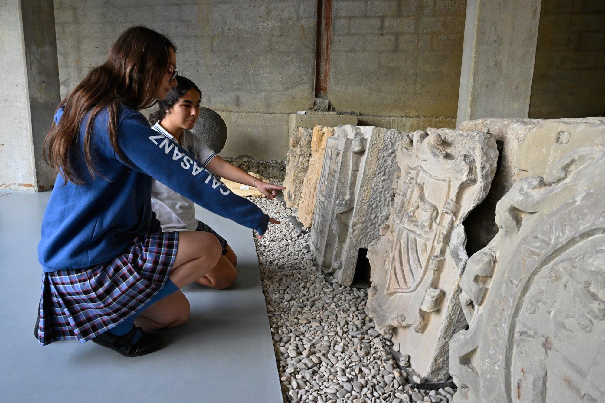 En imágenes: Estudiantes de Bizkaia  miran al futuro desde la arqueología