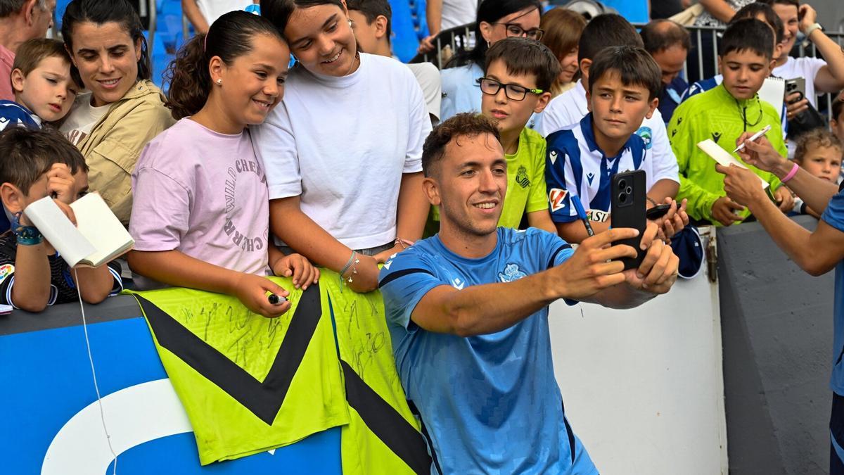 Jon Ander Olasagasti, durante un entrenamiento en Zubieta esta pretemporada