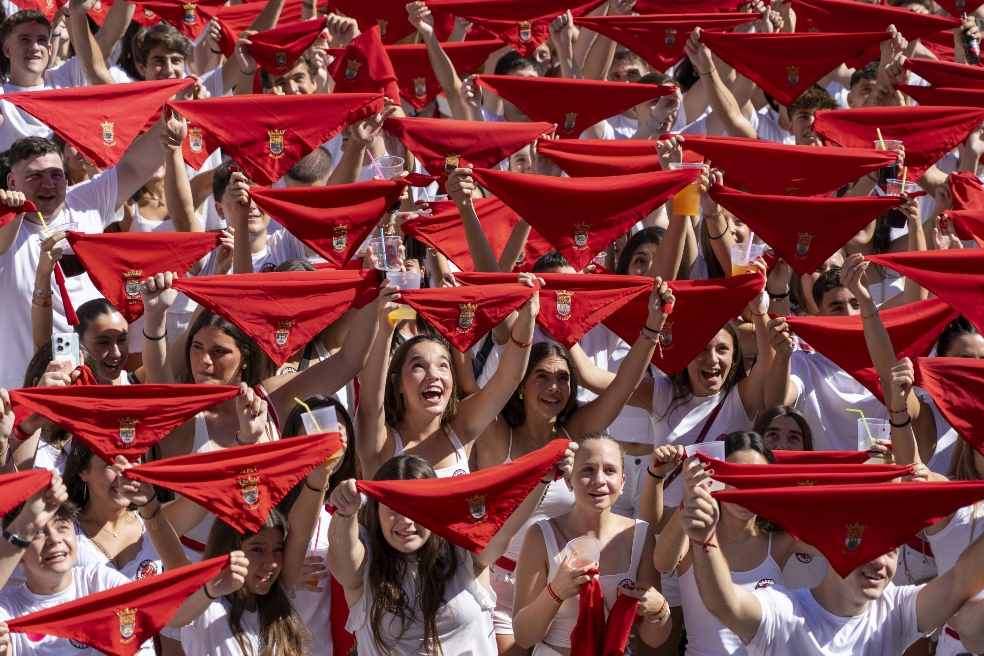 Fotos del cohete de fiestas de Milagro 2025