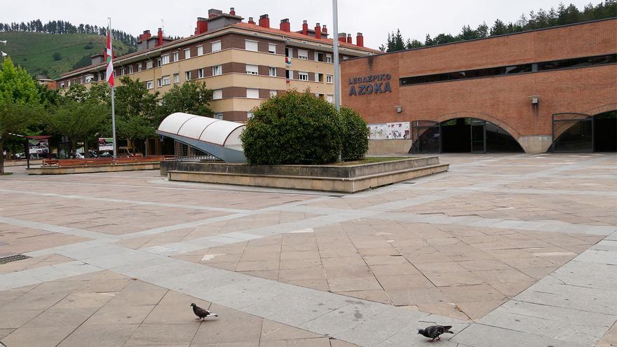 Legazpi sigue de cerca la renovación del paseo marítimo de Zarautz