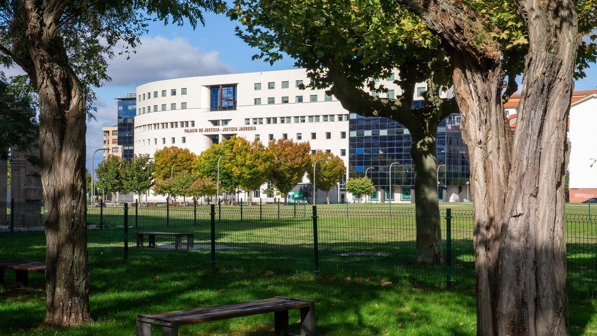 Exterior del Palacio de Justicia de Navarra.