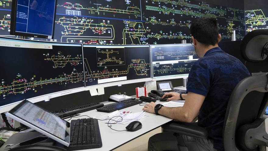 CAF implanta en trenes un sistema pionero en Europa para aumentar su seguridad