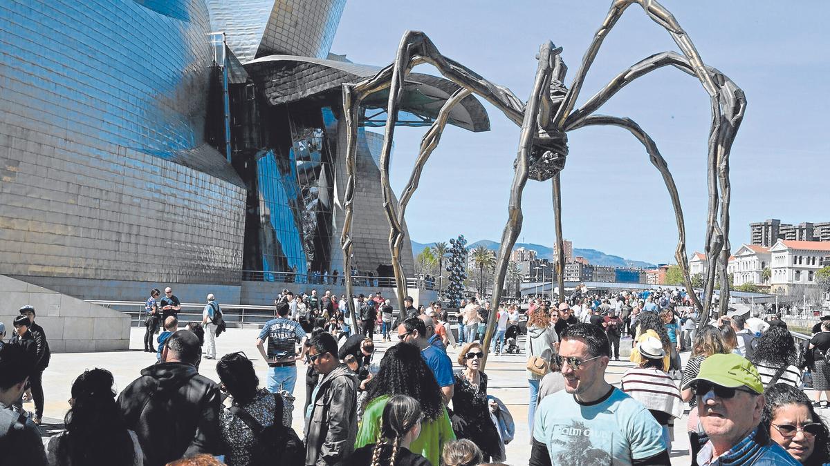 El Museo Guggenheim es uno de los grandes atractivos turísticos de Bilbao, consolidada como destino de ‘city break’.