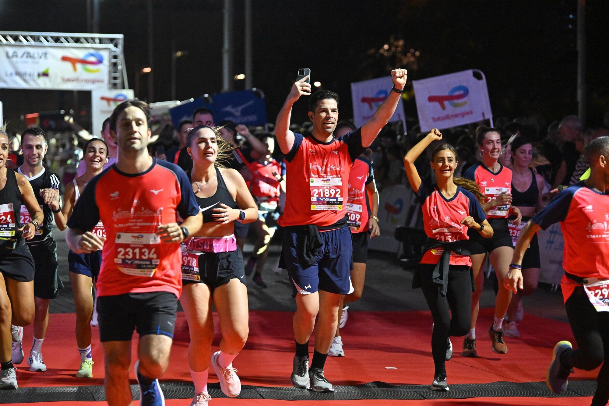 El Bilbao Night Marathon, en imágenes