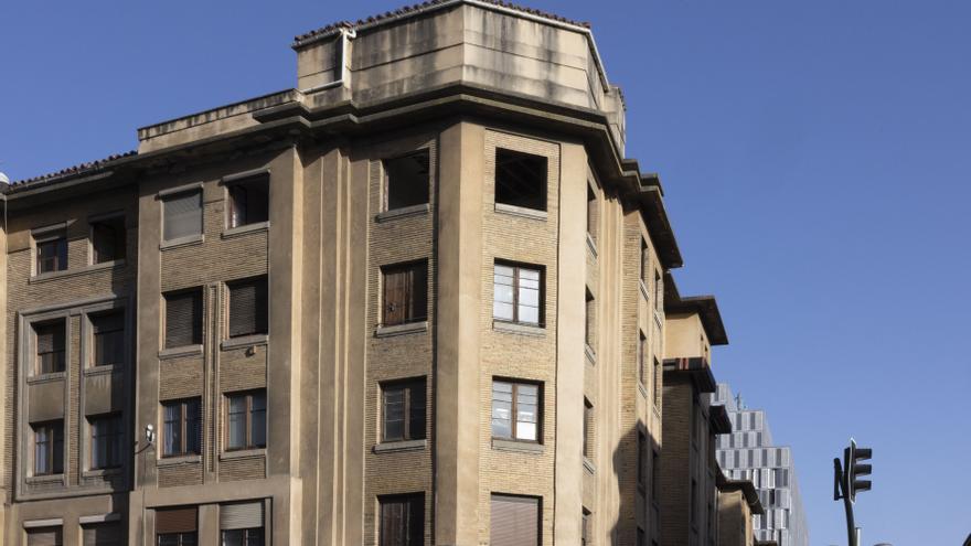 Pamplona reparará los torreones de la antigua estación de autobuses
