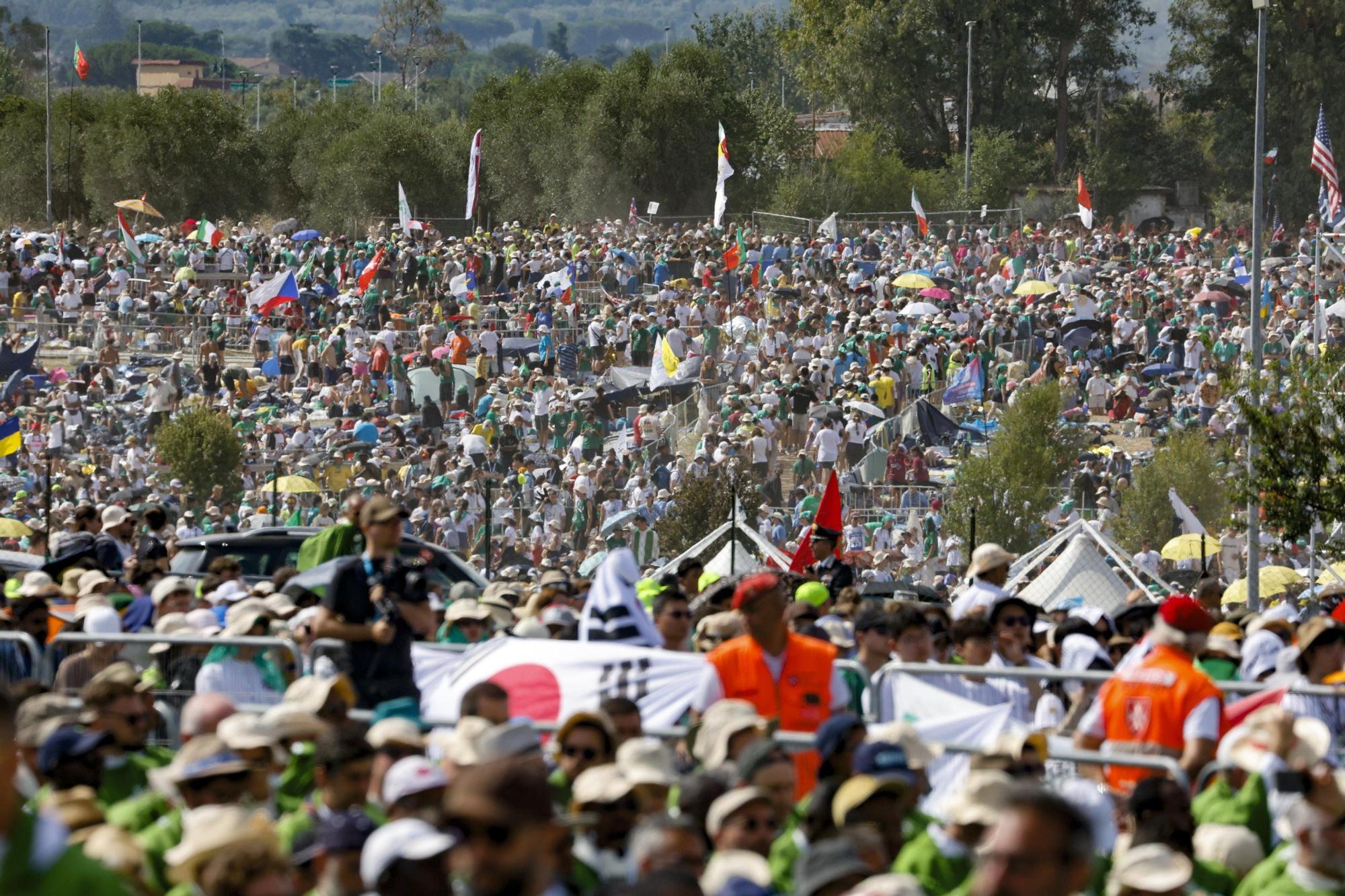 El papa León XIV despide el Jubileo de la Juventud