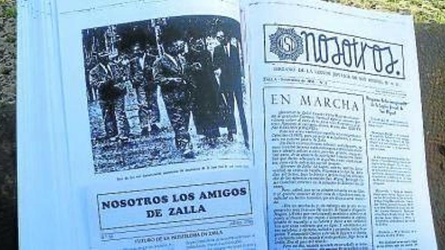 Ejemplares de la revista de la Asociación de Amigos.