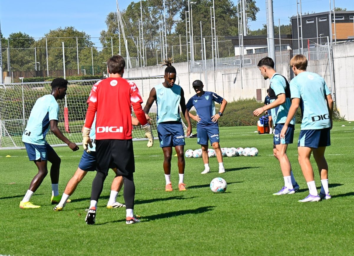 Entrenamiento del Athletic tras el partido ante el Borussia