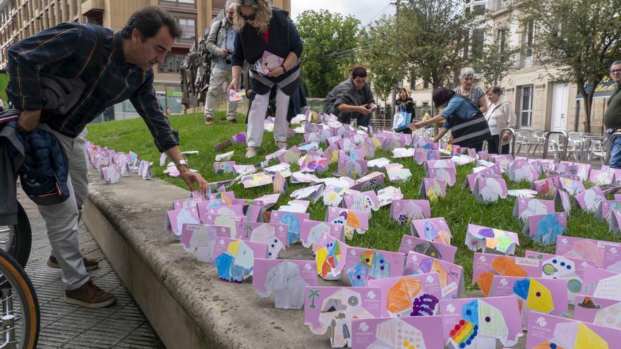 En imágenes: Elefantes de papel en Vitoria por el día mundial del Alzheimer