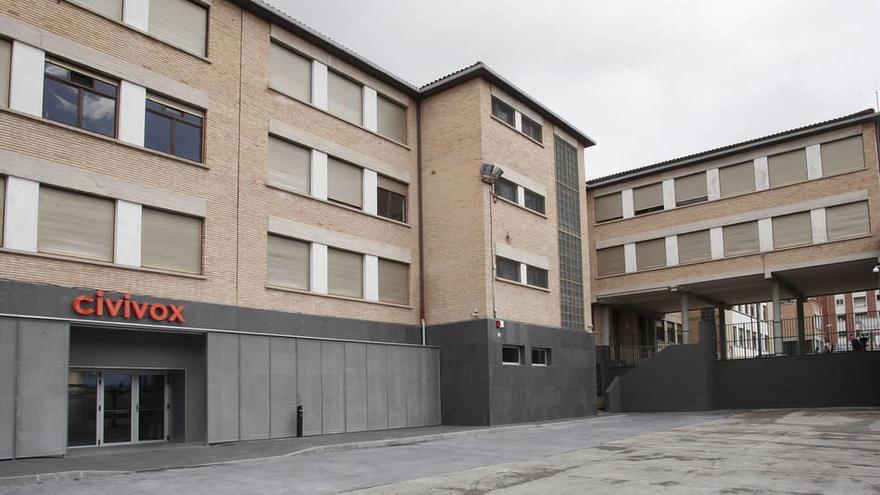 Fachada del Civivox Milagrosa.