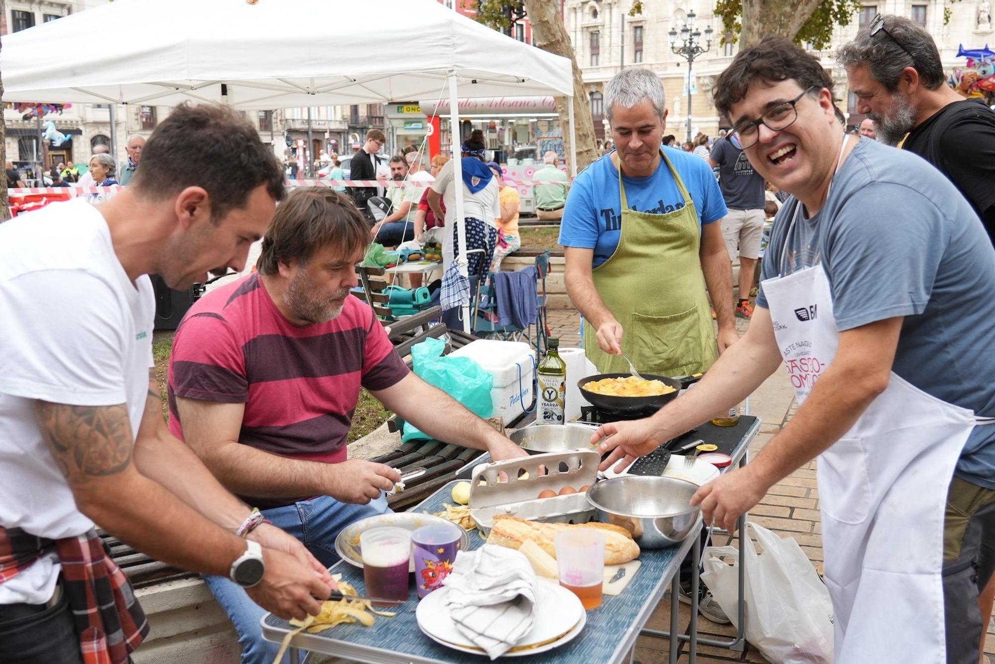 En imágenes: El certamen gastronómico de tortilla de patatas