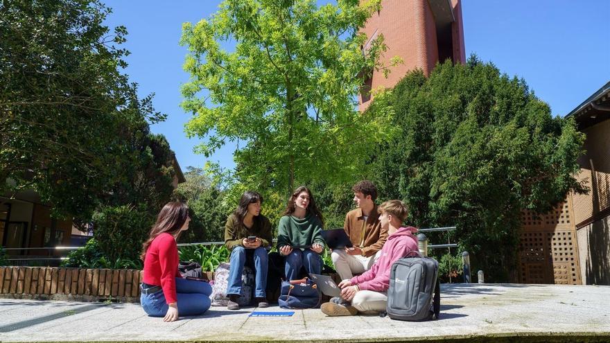 Deustuko Unibertsitateak campusak irekiko ditu batxilergoko 1. mailako ikasleei graduko eskaintza aurkezteko