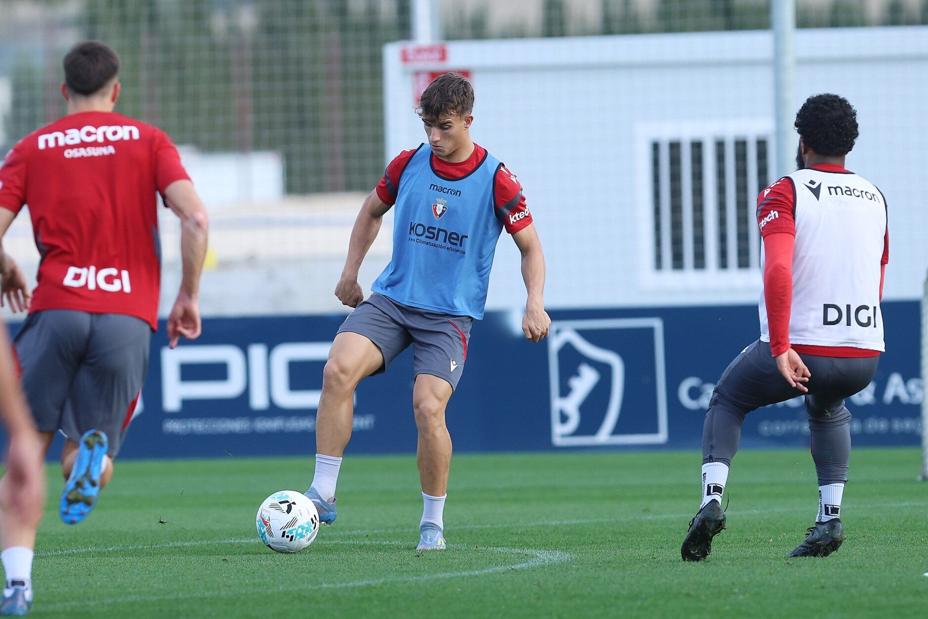 Entrenamiento de Osasuna en Tajonar del lunes 13 de octubre de 2025