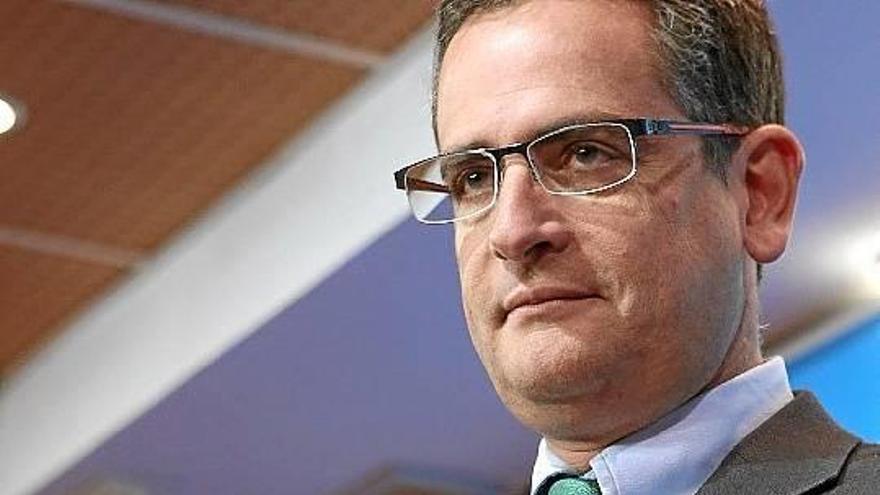 Basagoiti detalló ayer varias partidas de Sanidad y Educación que han sufrido recortes.